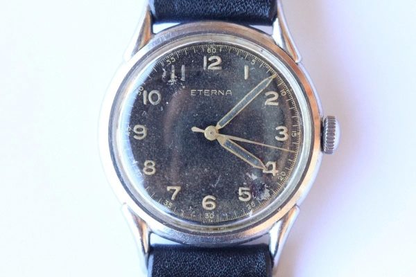 Vintage military swiss eterna steel case black dial cal 520-