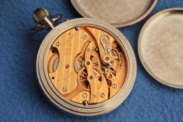 Vintage nice condition Pocket Deck watch 1mchz kirov marine chronometer