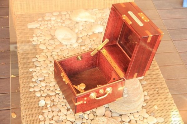 Marine Ship Chronometer Box Hamilton Model 21-