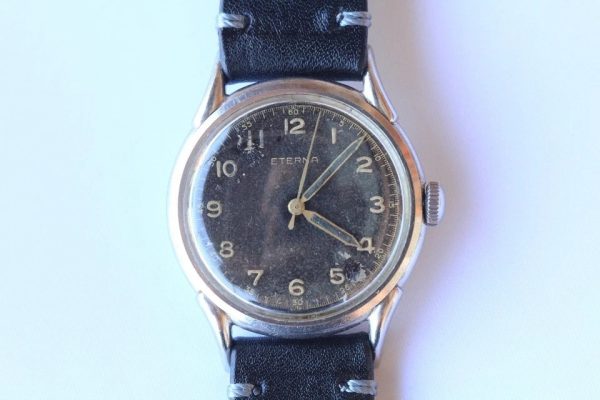 Vintage military swiss eterna steel case black dial cal 520-