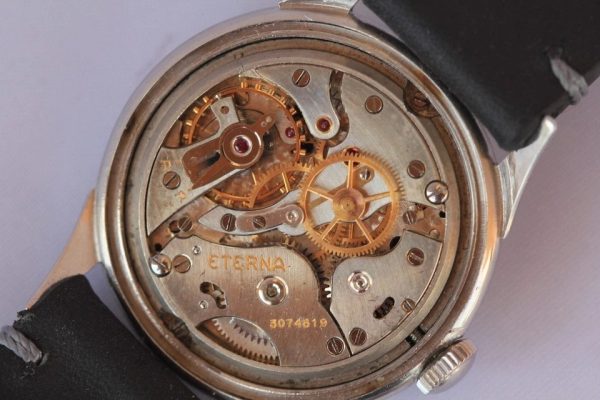Vintage military swiss eterna steel case black dial cal 520-