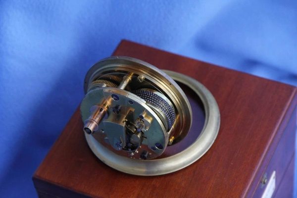 Vintage Marine ship chronometer Dobbie Son & Hutton 5612