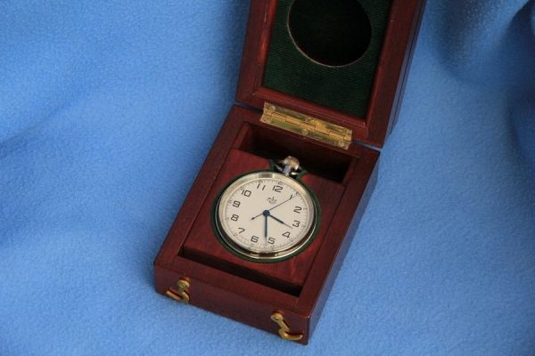 Vintage nice condition Pocket Deck watch 1mchz kirov marine chronometer