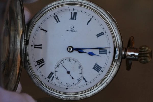 Vintage pocket watch chronometer omega silver case hanter