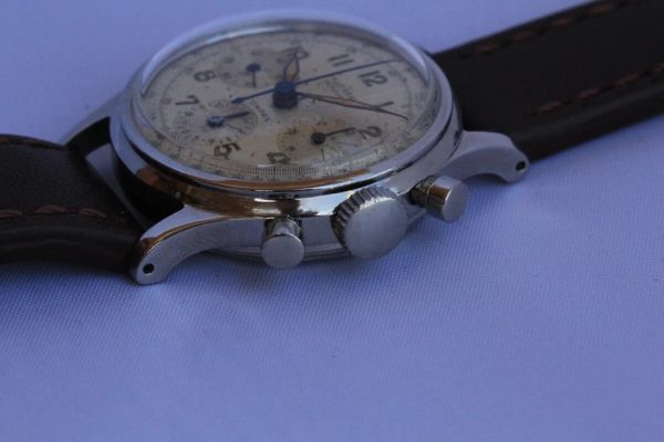 Vintage Universal compax Chronograph ref22278 watch cal285 three registrs